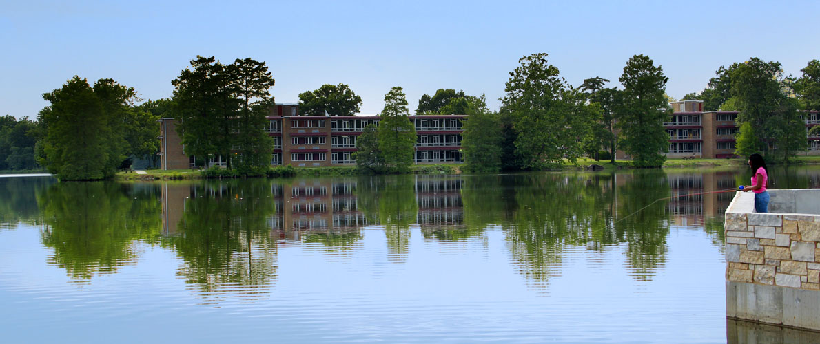 University Housing Southern Illinois University   Campuslake 